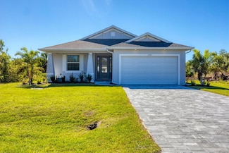 399 Sunset Rd N, Rotonda West, FL 33947