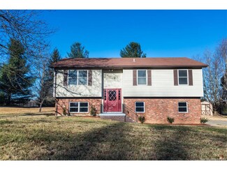 5501 Highlander Ct, Greenville, IN 47124