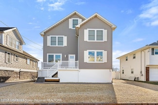 32 Niblick St, Point Pleasant Beach, NJ 08742