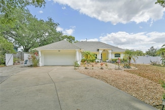 202 N Palm Ave, Howey In the Hills, FL 34737