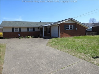 8472 Winfield Rd, Winfield, WV 25213