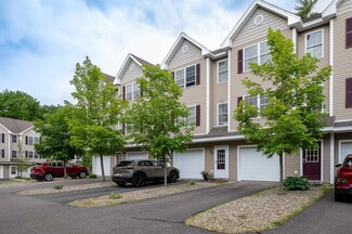 36 Crestview Ln, Rochester, NH 03839