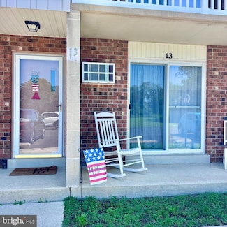13 Toni Lynn Ct, Hammonton, NJ 08037