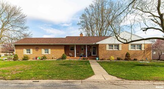295 Southgate St, Lincoln, IL 62656