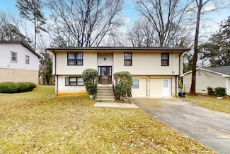 2284 Emerald Springs Dr, Decatur, GA 30035