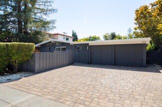 875 Rorke Way, Palo Alto, CA 94303