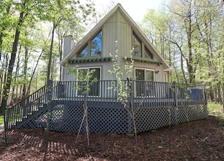 2880 Fairhaven Dr, Tobyhanna, PA 18466