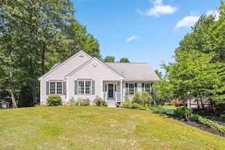 22 Drew Woods Dr, Derry, NH 03038