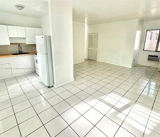 31 Navarre Ave Unit 11, Coral Gables, FL 33134