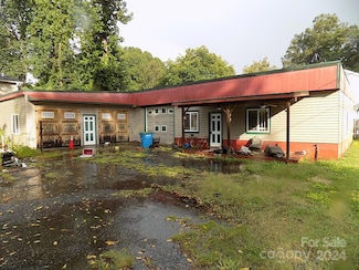 907 S Main St, Belmont, NC 28012