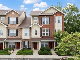 2678 S Mcknight Rd, Saint Louis, MO 63124
