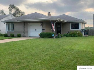 2434 S 43rd St, Omaha, NE 68105