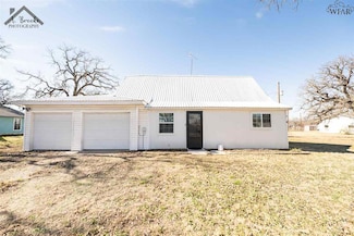 212 Bluegrove Cemetery Rd, Henrietta, TX 76365