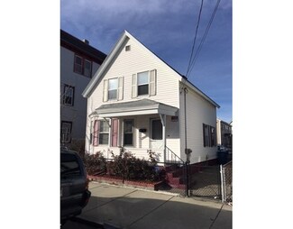 20 Springfield St, Lawrence, MA 01843