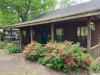 138 Riverside Dr, Pangburn, AR 72121