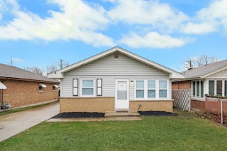 7831 New England Ave, Burbank, IL 60459