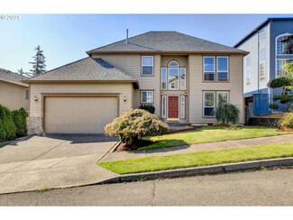 15734 SE Flavel Dr, Portland, OR 97236
