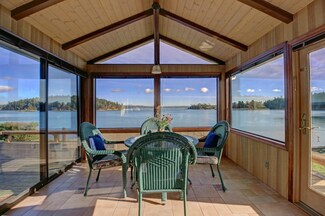 88 Pinedrona Ln, Friday Harbor, WA 98250