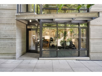 1030 NW 12th Ave Unit TH2, Portland, OR 97209