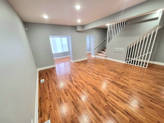 11419 S Prairie Ave, Chicago, IL 60628