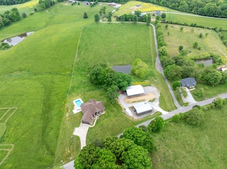 532 Tidwell Rd, Bon Aqua, TN 37025