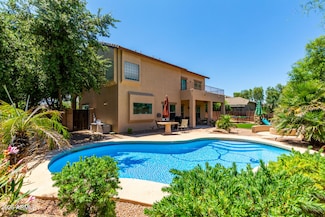 194 E Canyon Creek Dr, Gilbert, AZ 85295