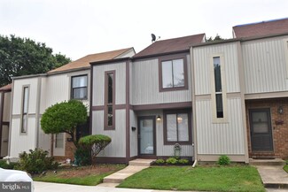 9 Helmsman Ct, Essex, MD 21221