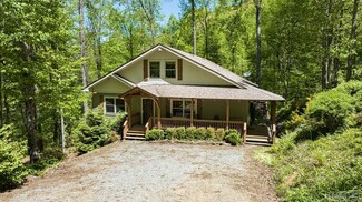 631 River Ridge Pkwy, Tuckasegee, NC 28783