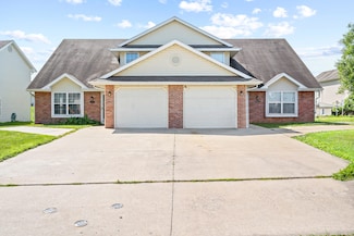 100-102 Antelope Dr, Columbia, MO 65202