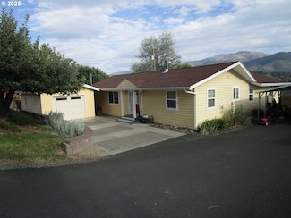 434 NW Charolais Heights, John Day, OR 97845