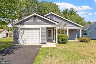 127 Buckingham Dr, Southampton, NJ 08088
