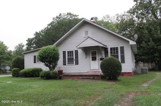 1005 N Water St, Lumberton, NC 28358