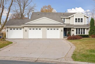 1309 Nursery Hill Ct, New Brighton, MN 55112