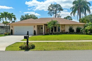 14216 Blackberry Dr, Wellington, FL 33414