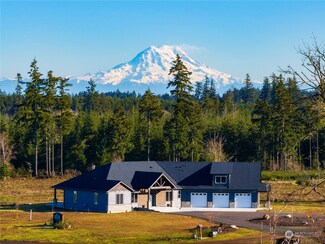 150 SE Sister Meadows Ln, Shelton, WA 98584