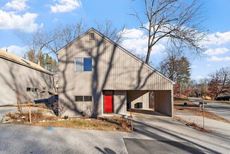 85 Coburn Woods, Nashua, NH 03063