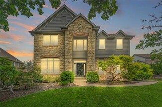 5010 Inge Ct, Lawrence, KS 66049