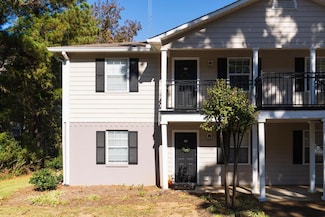 2112 Old Taylor Rd, Oxford, MS 38655