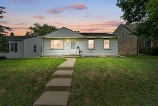 1823 Missouri Ave, South Milwaukee, WI 53172