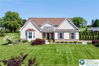 222 Danbury Dr, Nazareth, PA 18064