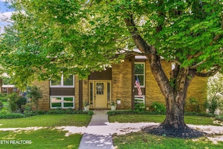 6524 E Garwood Cir, Knoxville, TN 37918