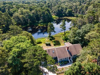 27 Grannys Ln, Orleans, MA 02653