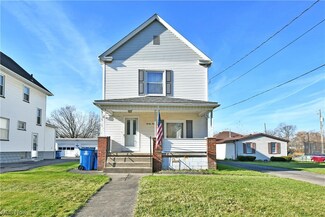 25 Walnut St, Struthers, OH 44471
