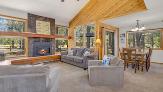 17751 Lake Aspen Ct Unit 23, Sunriver, OR 97707