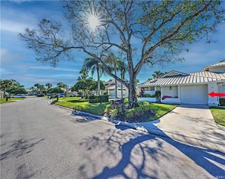5651 SE Foxcross Place, Stuart, FL 34997
