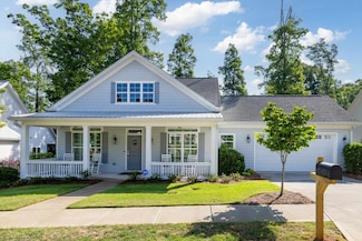 746 Markhams Dr, Madison, GA 30650