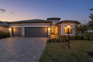 4889 Seafoam Trail, Bradenton, FL 34211