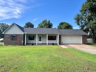 202 Houston Ave, Clarksville, AR 72830