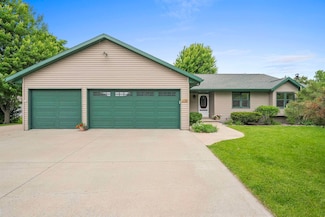 1500 Manitowoc Rd, Menasha, WI 54952