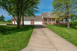 1922 Twain Dr, Nixa, MO 65714